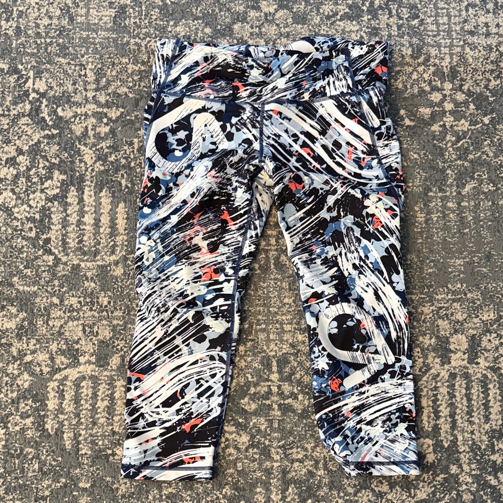 Women’s GAP Abstract Print Leggings